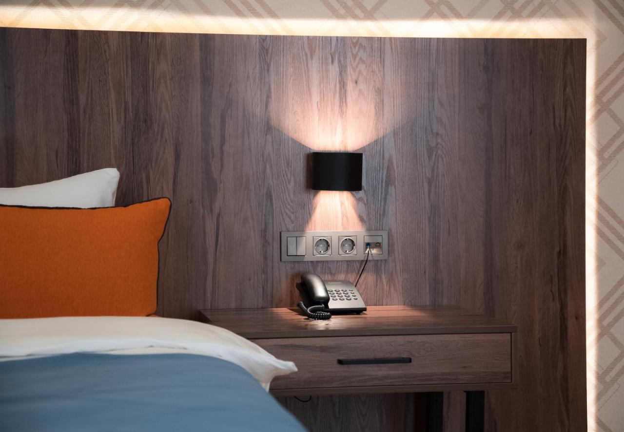 Wellness Hotel And Spa Tashkent Bagian luar foto
