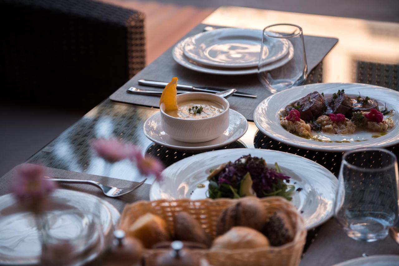Wellness Hotel And Spa Tashkent Bagian luar foto